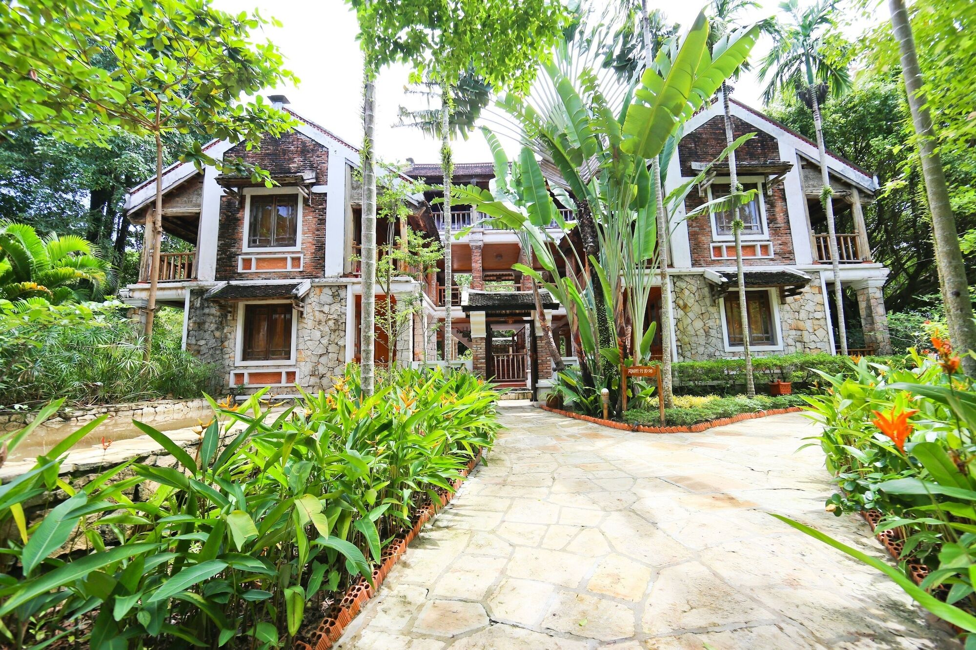 Ancient Village Phu Quoc Resort Экстерьер фото